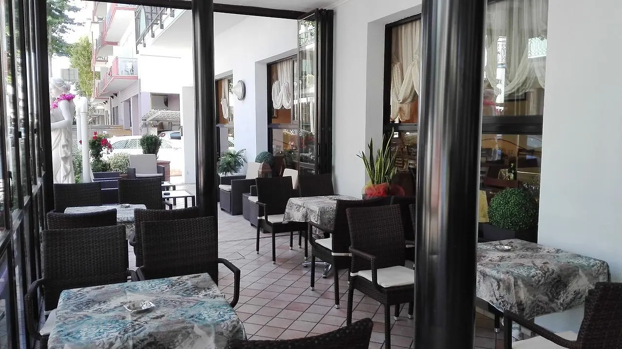 Hotel Jura Bellaria-Igea Marina 2*,  Italia